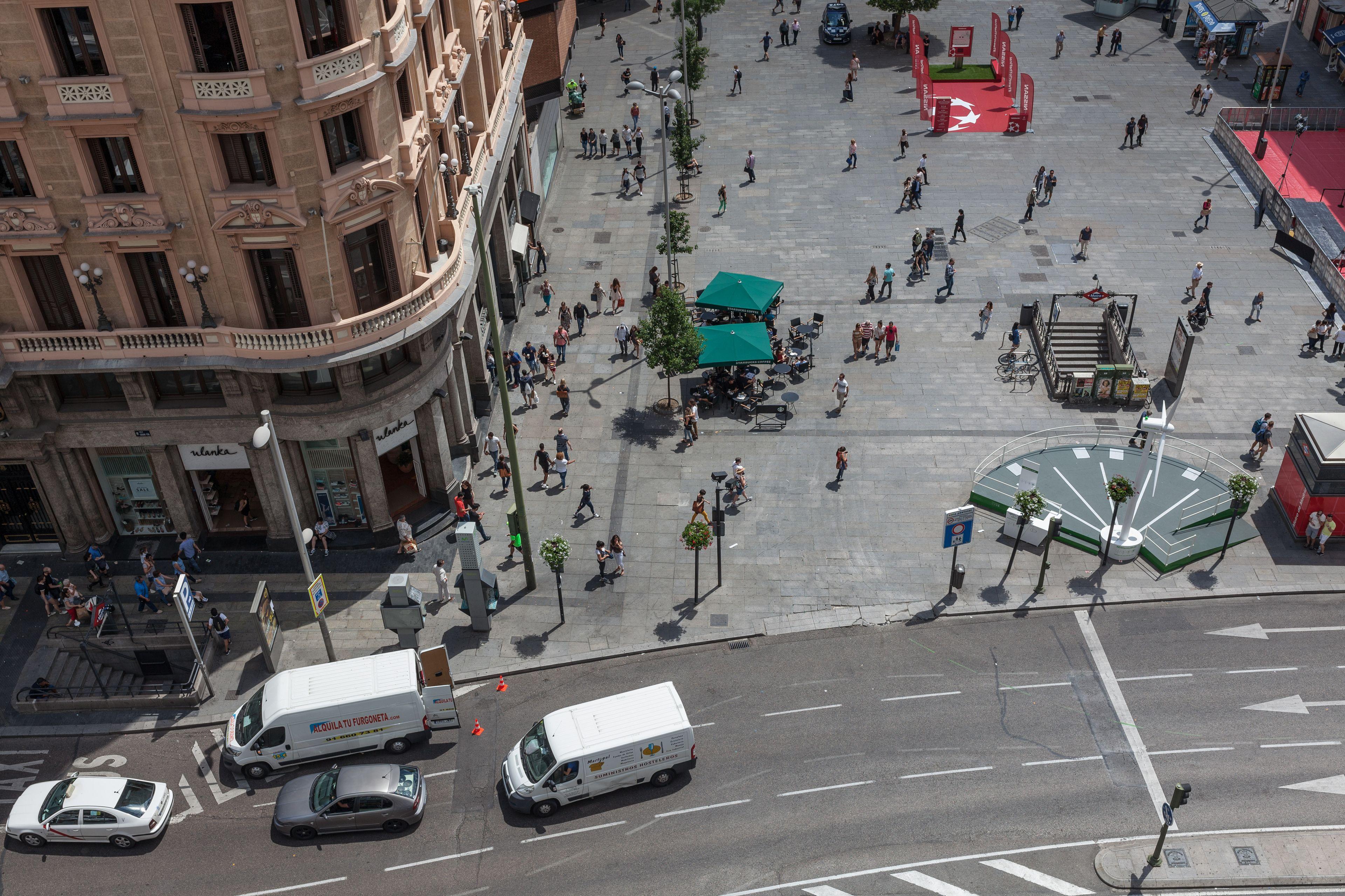 Hostal Josefina-Gran Via — Foto 3